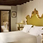 Ξενοδοχείο Casa 1800 3*