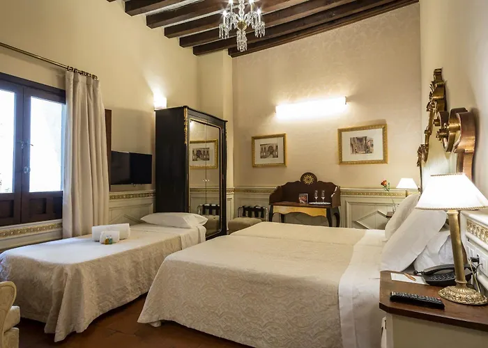 カーサ 1800 3* グラナダ