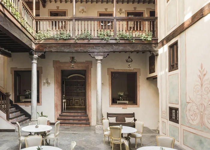 カーサ 1800 3* グラナダ