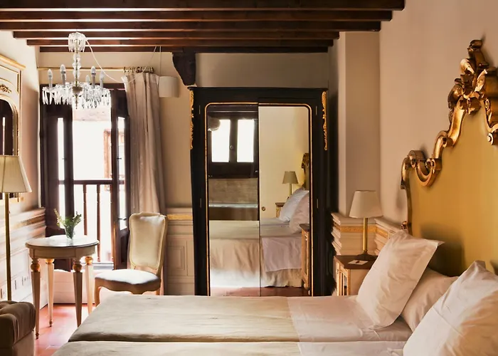 ホテル カーサ 1800 グラナダ