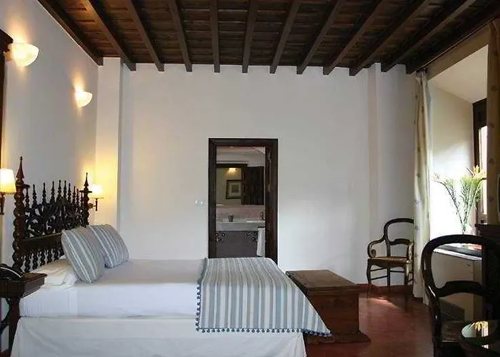 カーサ 1800 3* グラナダ