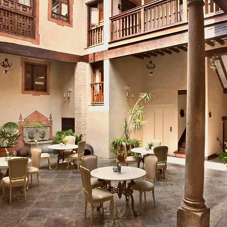 فندق كاسا 1800 3*
