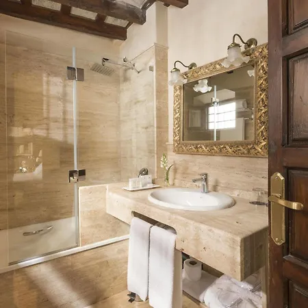 Casa 1800 Hotel 3*