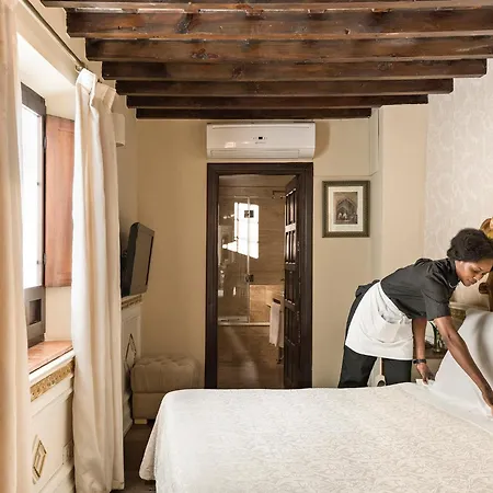 Hotel Casa 1800 Granada